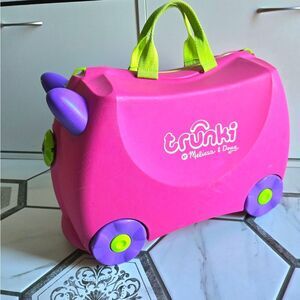 Melissa & Doug Pink and Purple Trunki Ride-On Suitcase